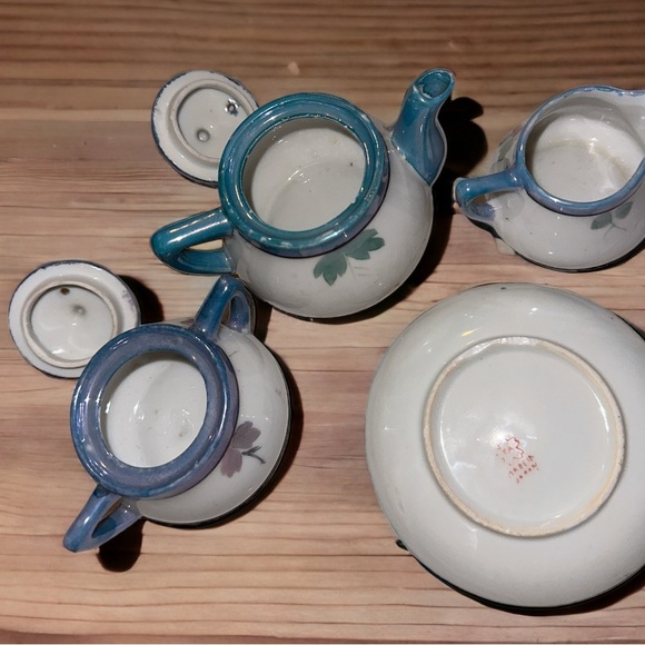 Lusterware Miniature teapot, creamer, sugar made Japan with TA stamped saucer - Picture 5 of 8